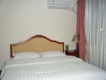 -- - Beijing Yongdingmen Hotel