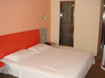  - Motel 168 (Shanghai Gaoqiao Cishan Street)  