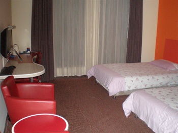  - Motel 168（Shanghai Xujiahui Road)