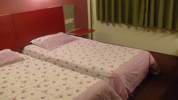  - Motel 168 Inn(Shanghai Tian Mu East Road)