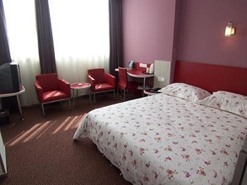  - Motel 168 Inn(Shanghai Tian Mu East Road)