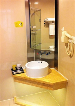  - Home Inn (Shanghai Pudong Airport)