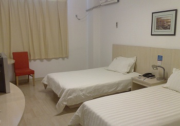 Standard Room - JinJiang Inn (Tianjin Huizhan Zhongxin)