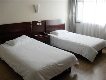  - Tianjin Taifengxin Express Hotel