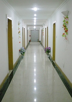 -- -   Wanlv Hotel Dalian