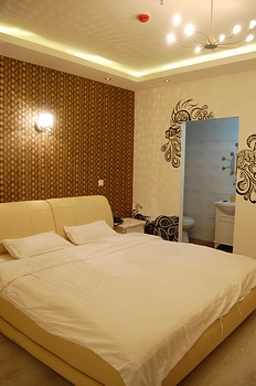 -- - Double Fish Business Hotel - Dalian