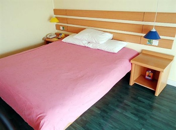  - Home Inn(Changchun Renmin Square)