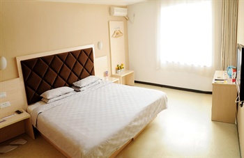  - Changchun Xingyue Fashion Hotel - Chongqing Road