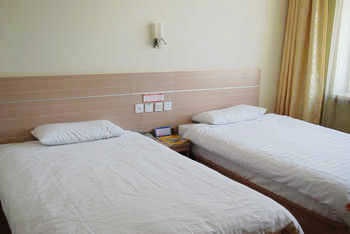 -- - Daqing Jiayuan business and Leisure Hotel