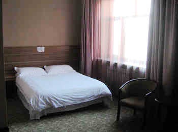 Guest Room - Qigihar Insurance Mansion Hotel