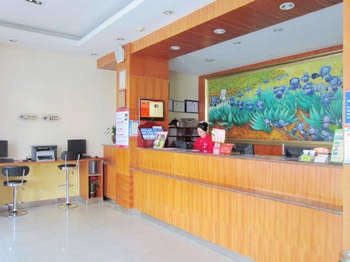 Reception Desk - Hanting Express（Hangzhou Qiutao Road)