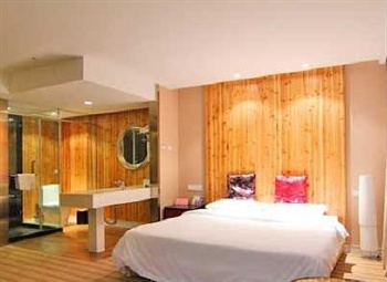  - Ningbo Qingcheng Fashion Hotel