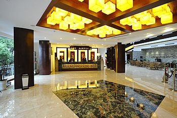 Lobby - 