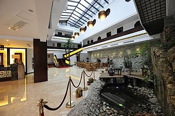 Lobby - 