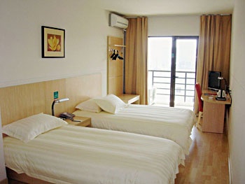 Standard Room - Jinjiang Inn Zhongshan Road Qingdao