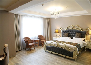  - Qingdao Jiayue Gangli Boutique Hotel