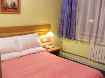  - Home Inn (Zhengzhou East Avenue) 