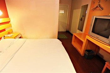  - Zhengzhou Yueting Express Hotel