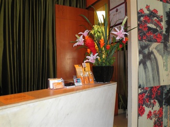  - Lingnan Garden Inn (Guanhzhou Luoxi) 