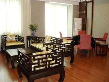  - Xingbang Holiday Hotel 