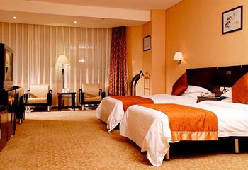  - Phoenix Grand Hotel 