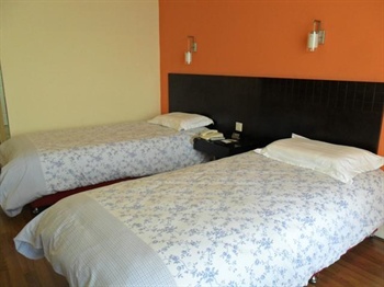  - Motel 168 (Shanghai Huaxiang Road)