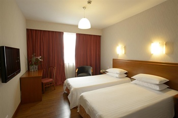  - Wistaria Hotel  