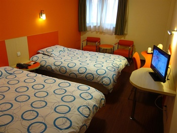  - Motel 168 Shanghai Yanan West Road