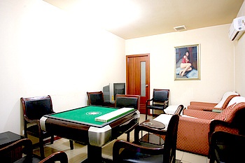 Chess Room - Phoenix Hotel  