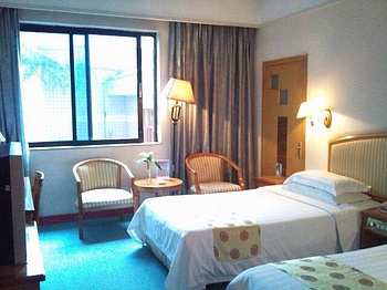 Standard Room - Rhinoceros Hotel 