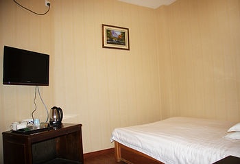 -- - Chongqing Huahang Hotel