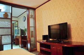 Guest Room - Baoding Jianhua Hotel