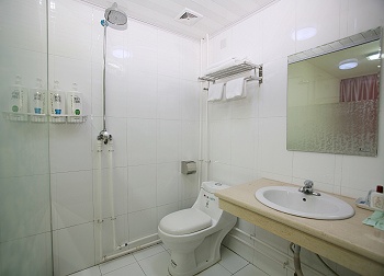 Bathroom - Zhangjiakou Yue Heng Express Hotel