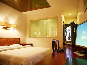 -- - Dalian Xiangyuan Fashion Express Hotel