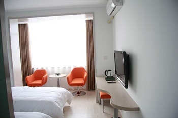  - Civil Aviation Holiday Inn - Dalian