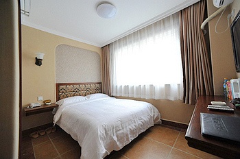 -- - Dalian auspicious clouds Hotel