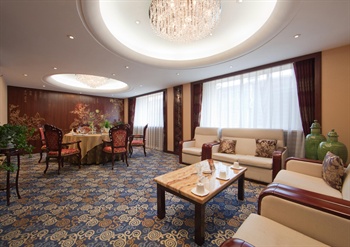  - Chun Yi Hotel  