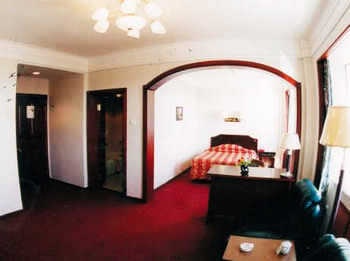 Guest Room - Qigihar Crane Hotel