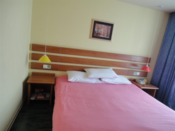  - Home Inn (Ningbo Liuting Street) 