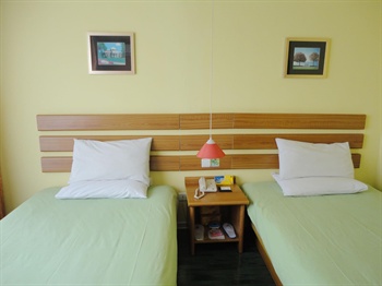  - Home Inn (Ningbo Liuting Street) 