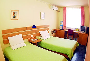 Standard Room - Home Inn (Ningbo Liuting Street) 