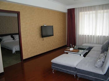 Deluxe Suite - 