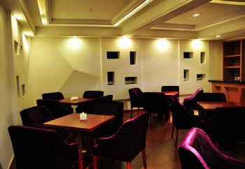 Restaurant - Warm Bed Hotel - Ningbo