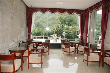  - Huangshan Paiyunlou Hotel