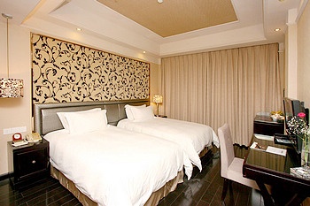 Business Room - Xiamen Lujiang Hotel