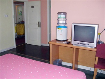  - Home Inn (Nanchang Bayi Square) 