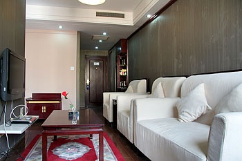 Executive Suite/Living Room - Qingdao City Home Bussiness Hotel