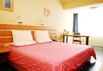 Business King Room - Home Inn (Pijiu Road Hotel) - Qingdao