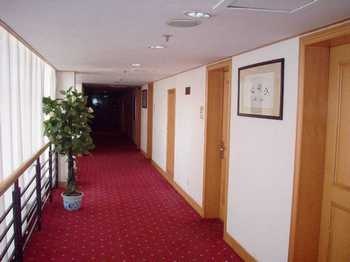 -- - Xueyuan Hotel Fushun Road - Qingdao