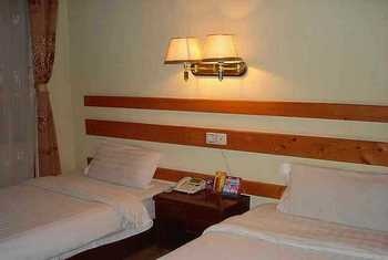 -- - Honglin Business Hotel - Qingdao